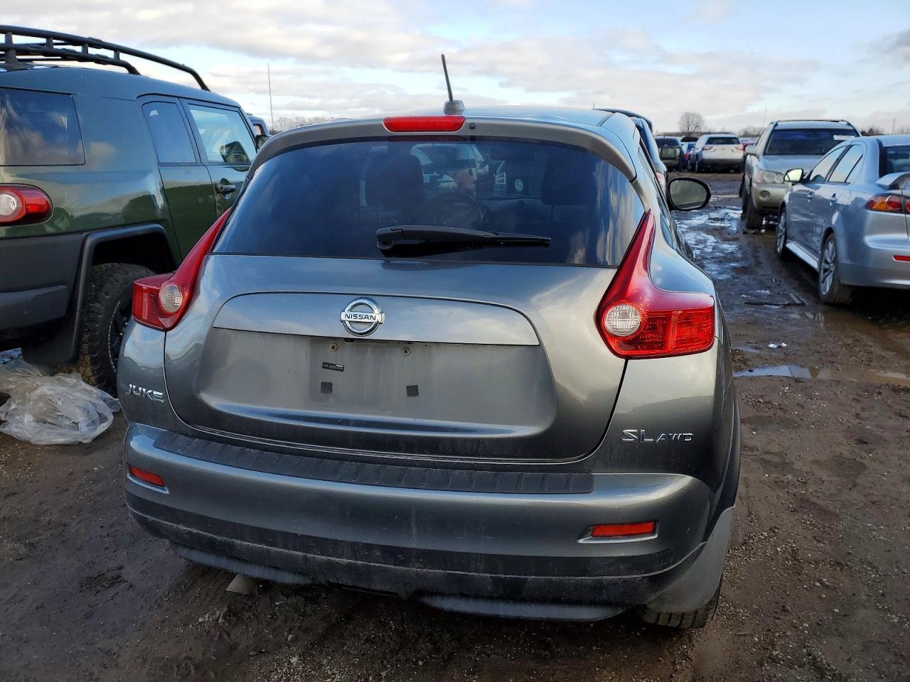 2011 Nissan Juke S - Фото 6