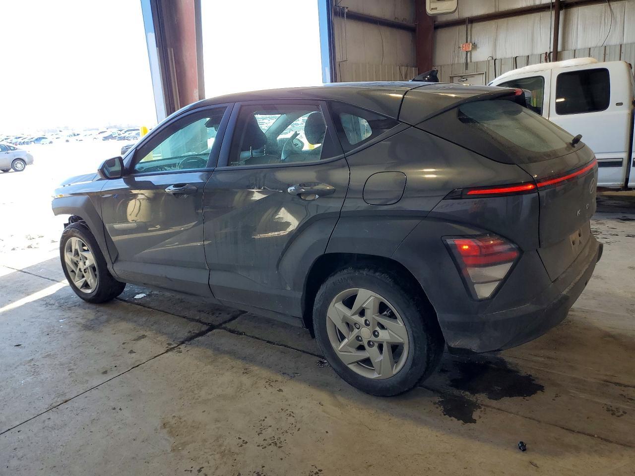2025 Hyundai Kona Se - Image 2