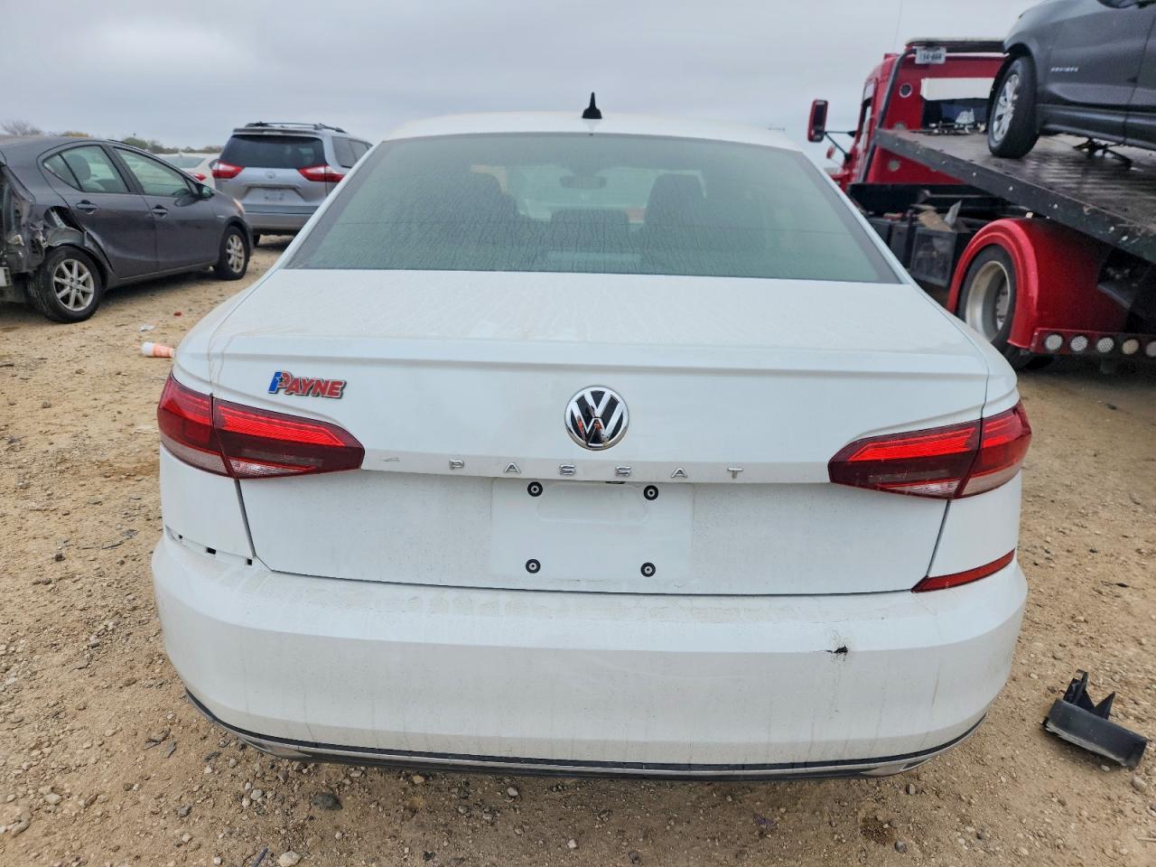 2020 Volkswagen Passat Se - Фото 6
