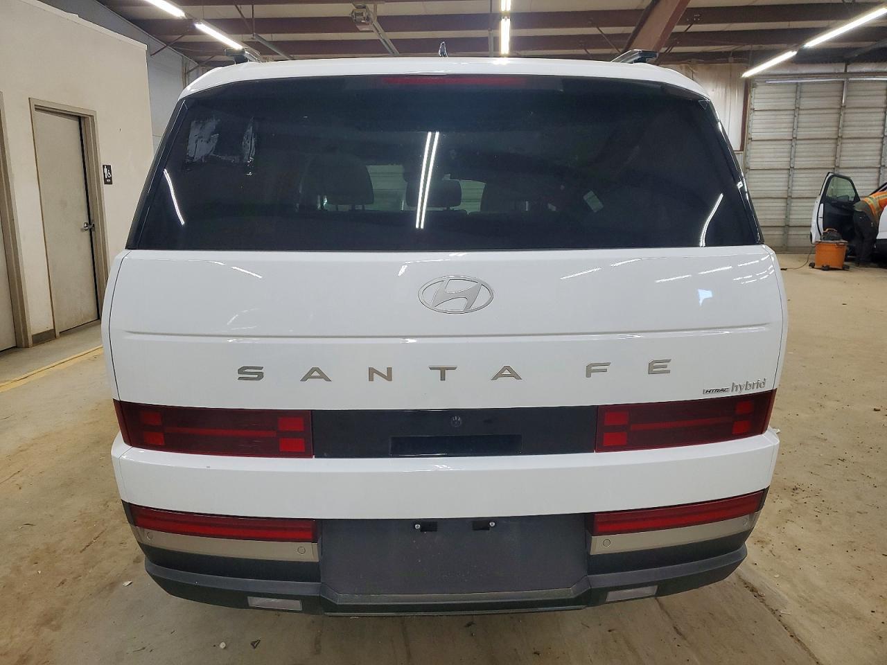 2025 Hyundai Santa Fe Hybrid Limited - Фото 6