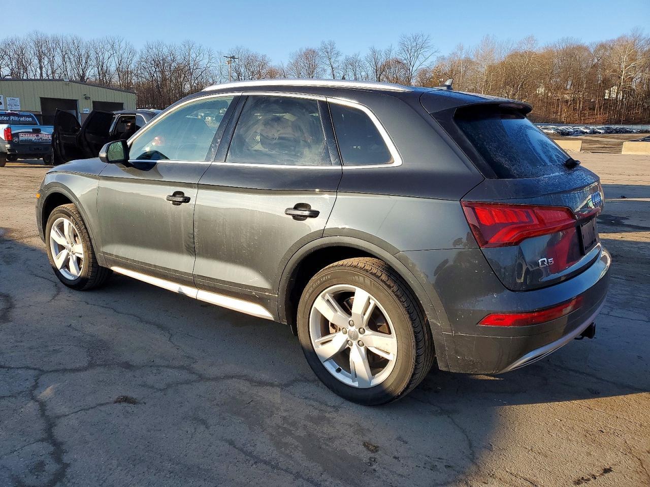 2018 Audi Q5 Premium Plus - Фото 2