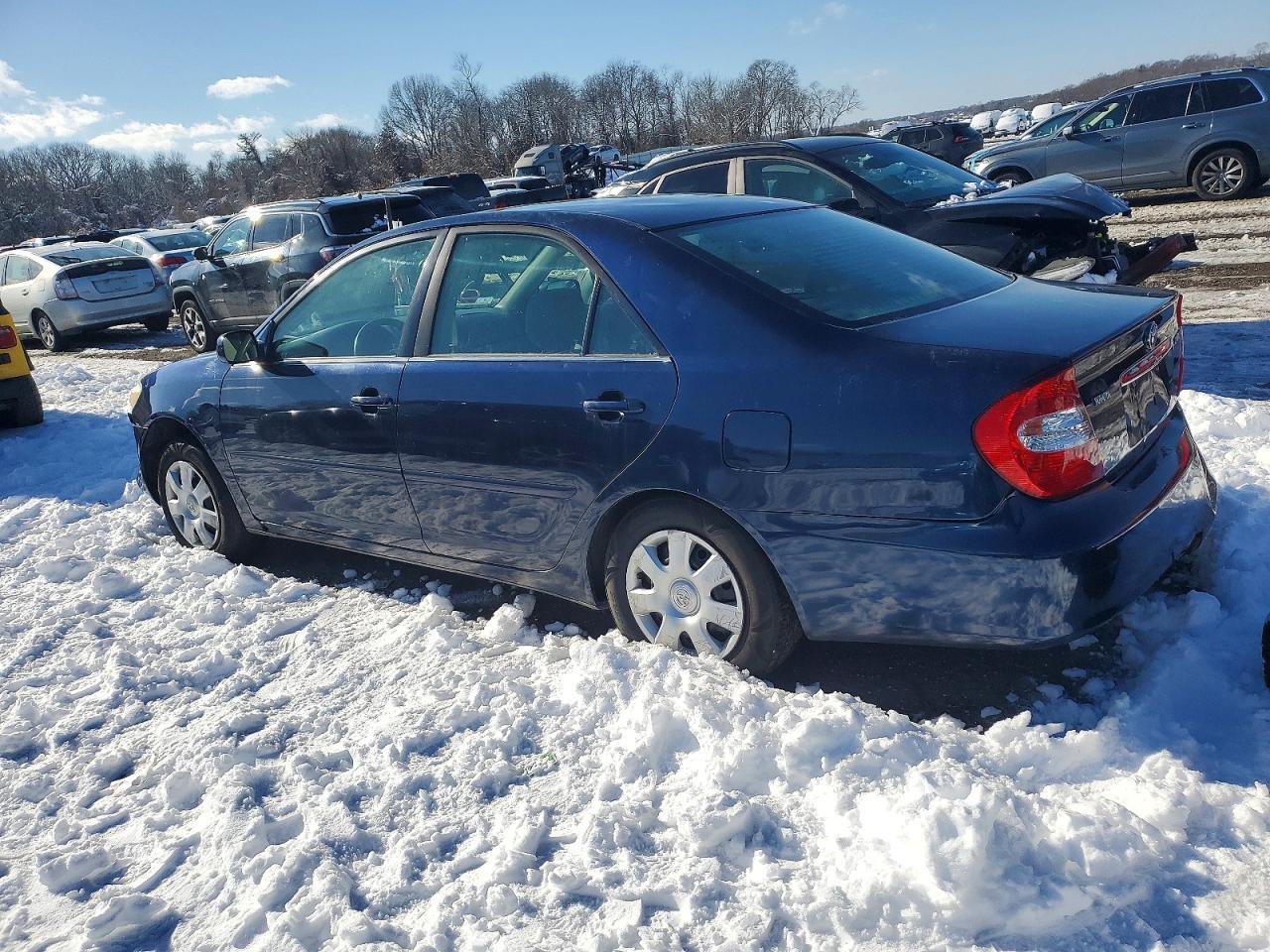 2004 Toyota Camry Le - Image 2