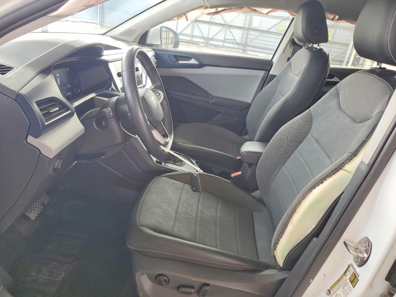 2022 Volkswagen Taos Se - Фото 7