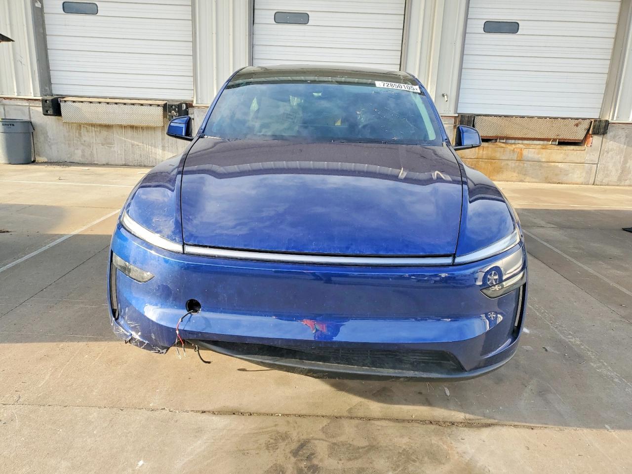 2026 Tesla Model Y - Фото 5