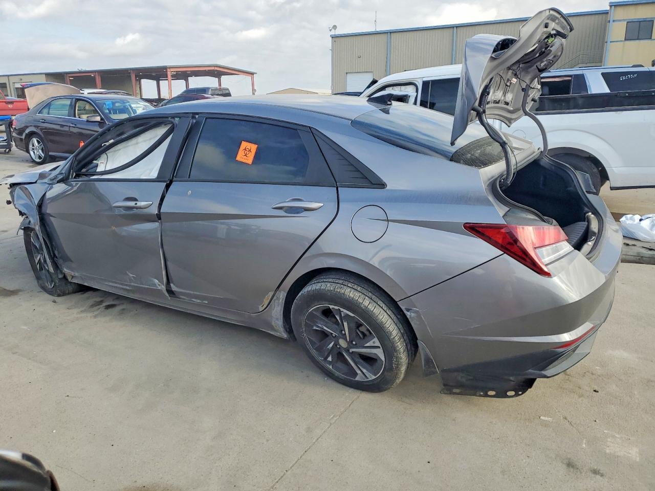 2022 Hyundai Elantra Sel - Фото 2