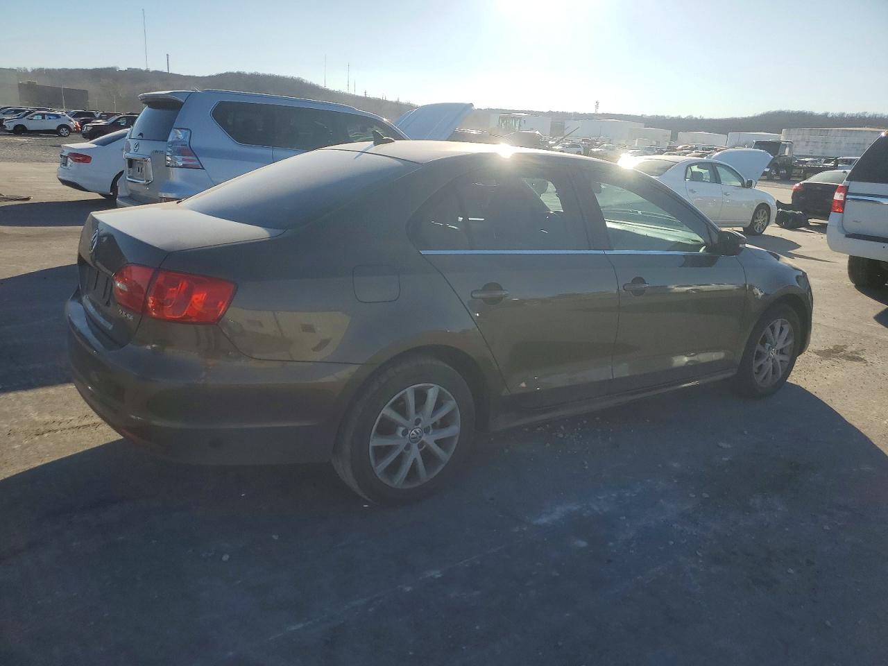 2013 Volkswagen Jetta Se - Фото 3