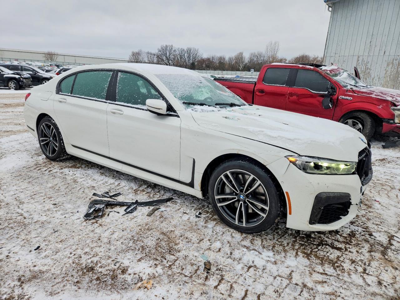 2022 BMW 750 Xi - Фото 4