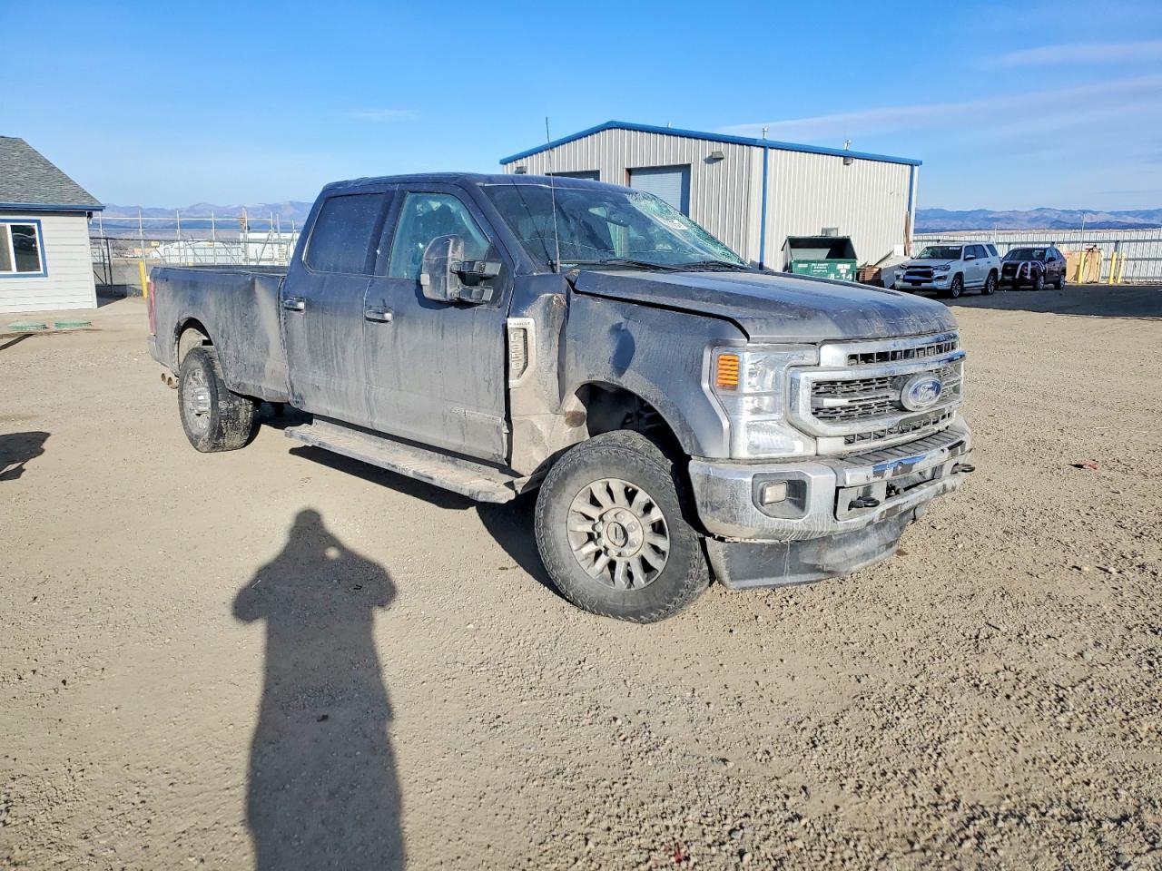 2022 Ford F350 Super Duty - Image 4