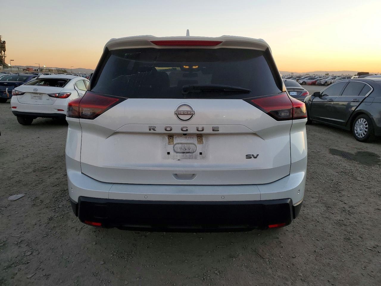 2024 Nissan Rogue Sv - Фото 6