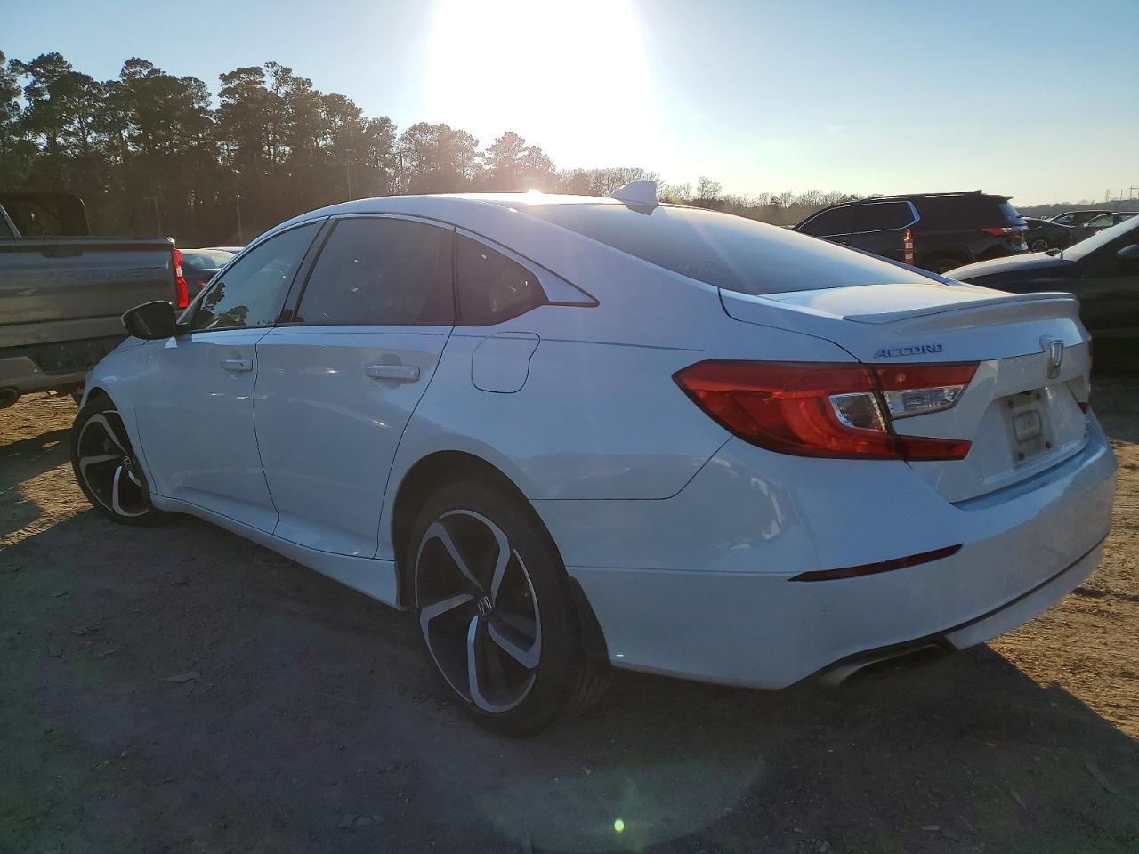 2018 Honda Accord Sport - Фото 2