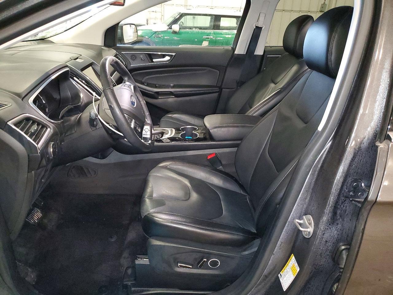 2017 Ford Edge Titanium - Image 7