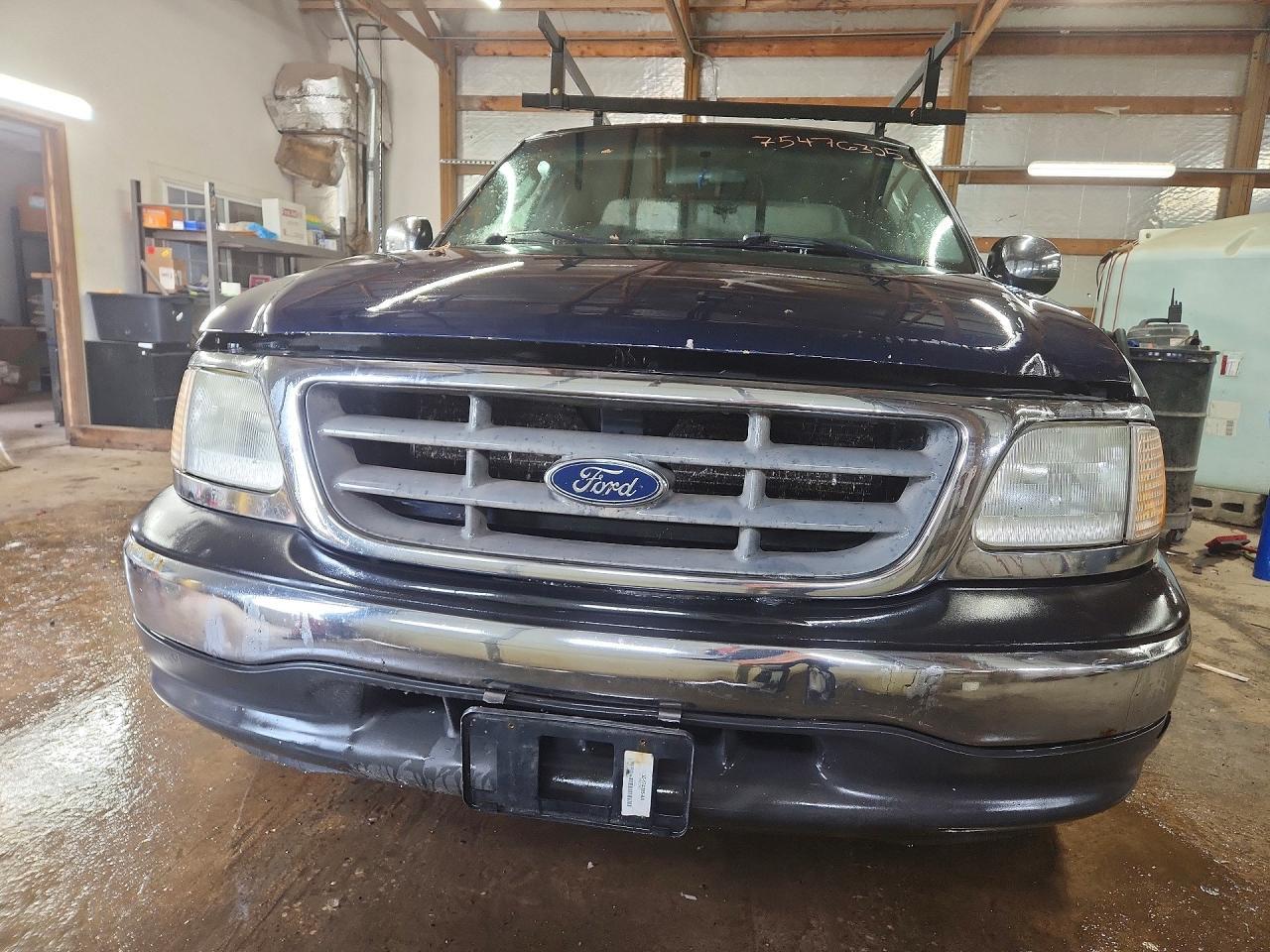 2002 Ford F150 - Image 5