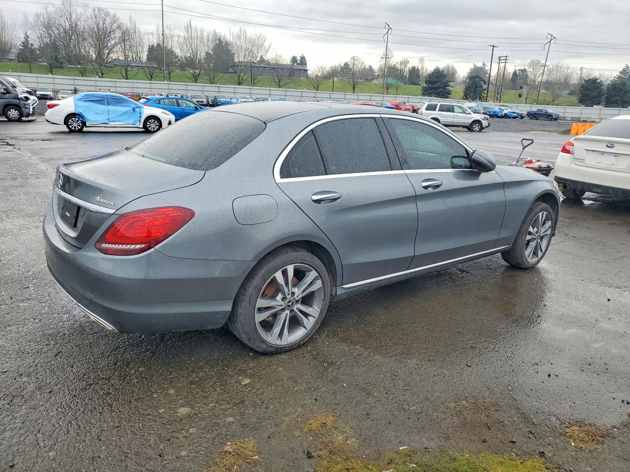 2021 Mercedes-Benz C 300 4Matic - Image 3