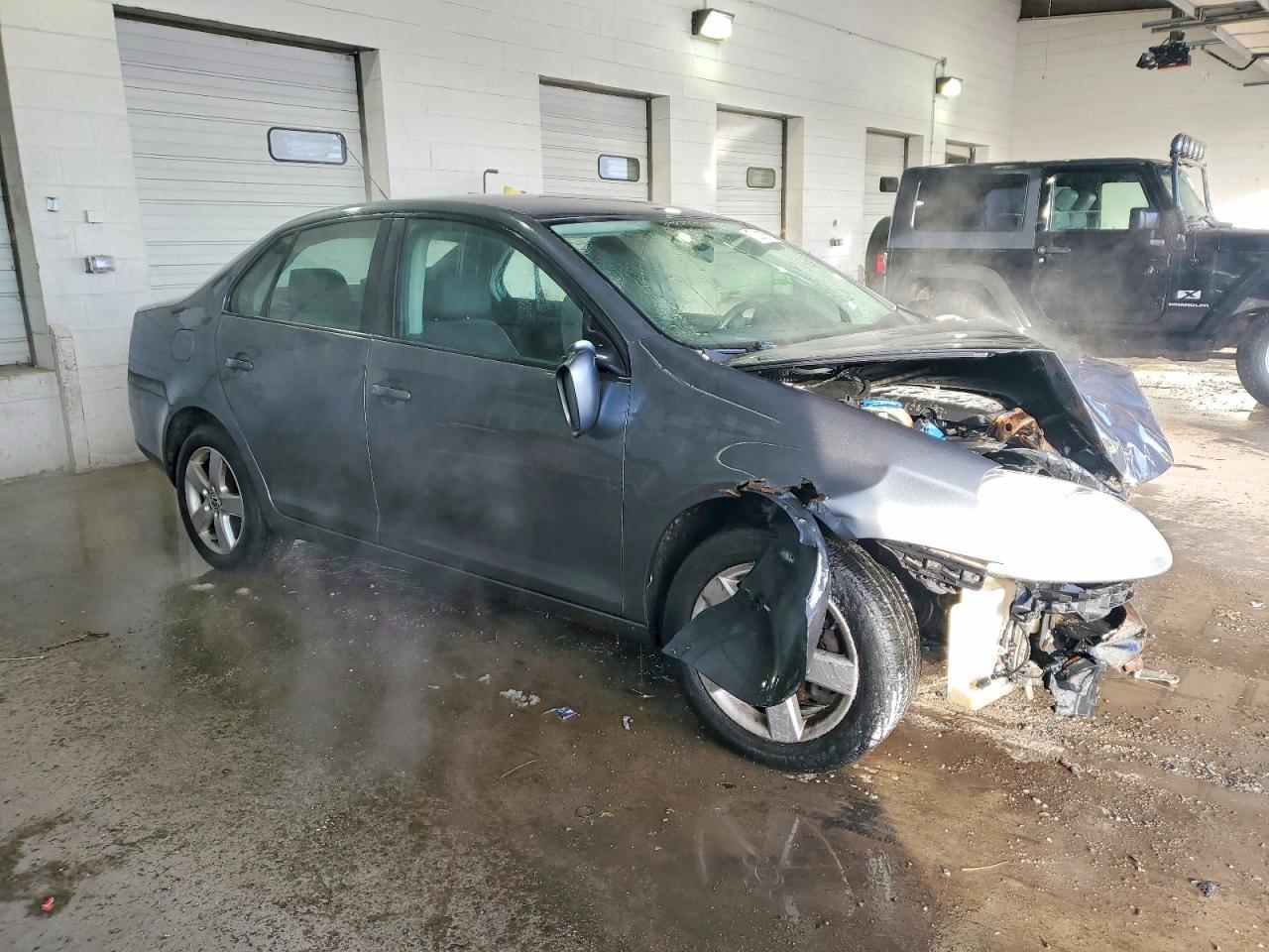 2008 Volkswagen Jetta S - Image 4