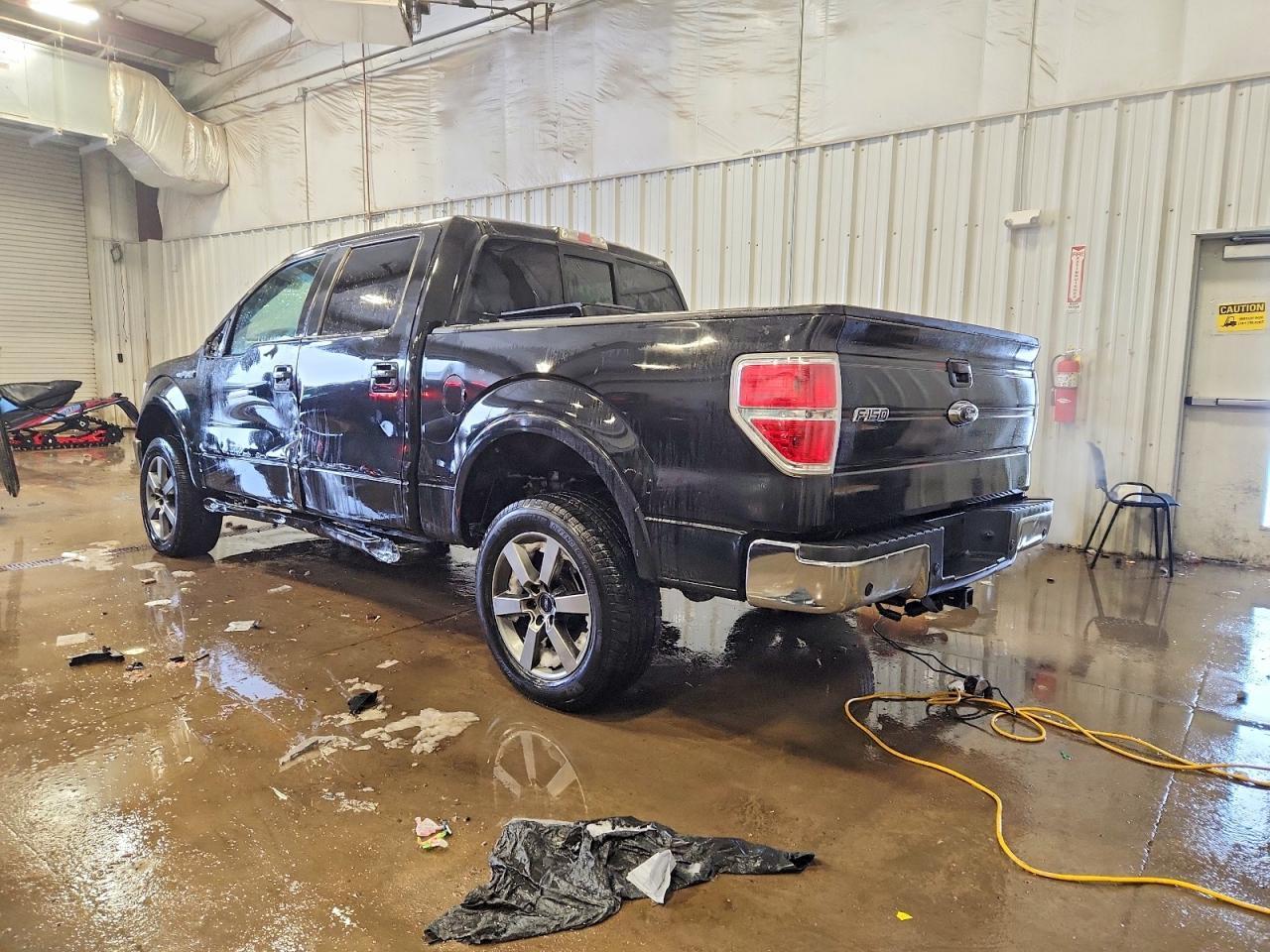 2013 Ford F150 Supercrew - Фото 2