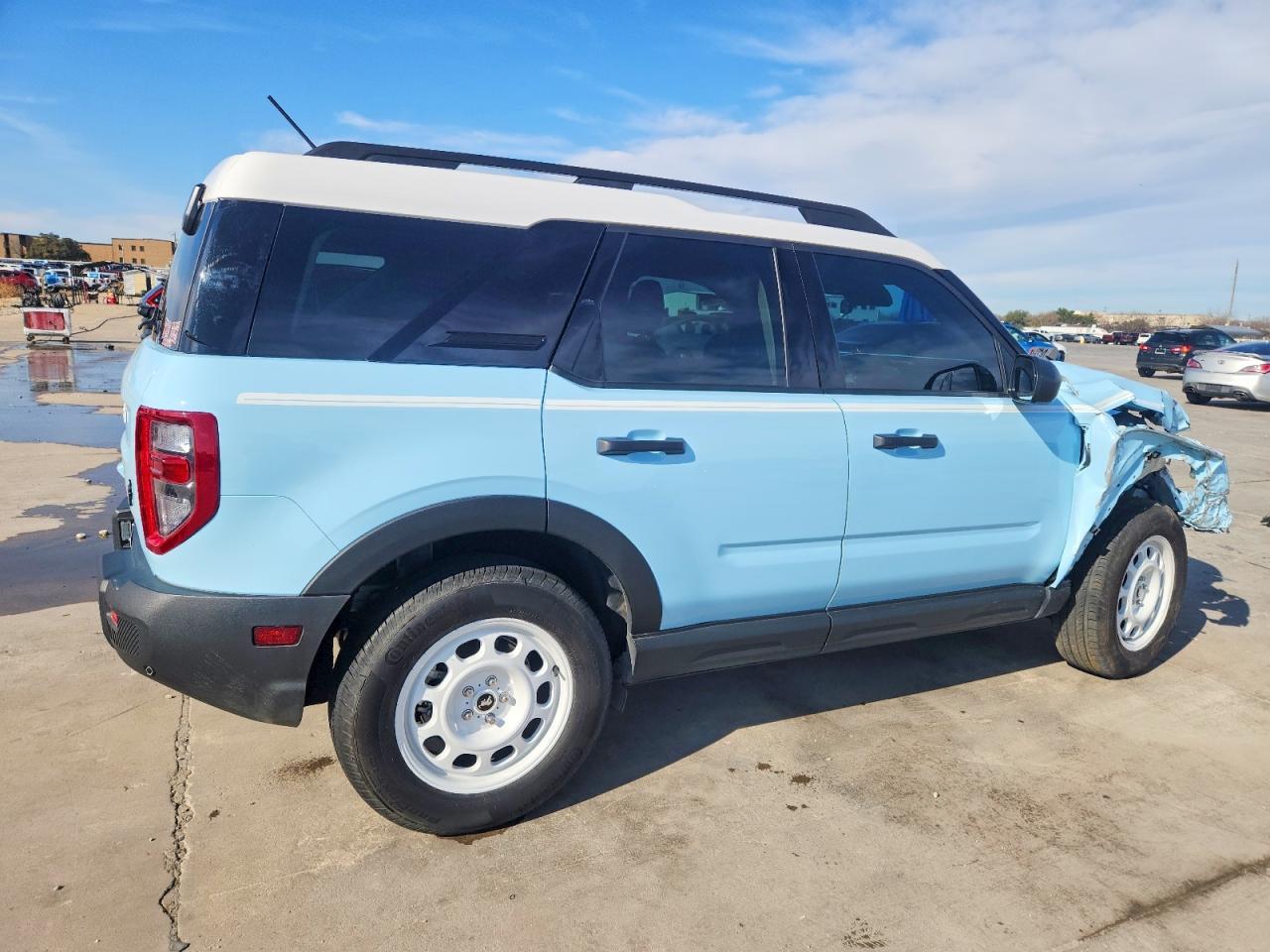 2025 Ford Bronco Sport Heritage - Image 3