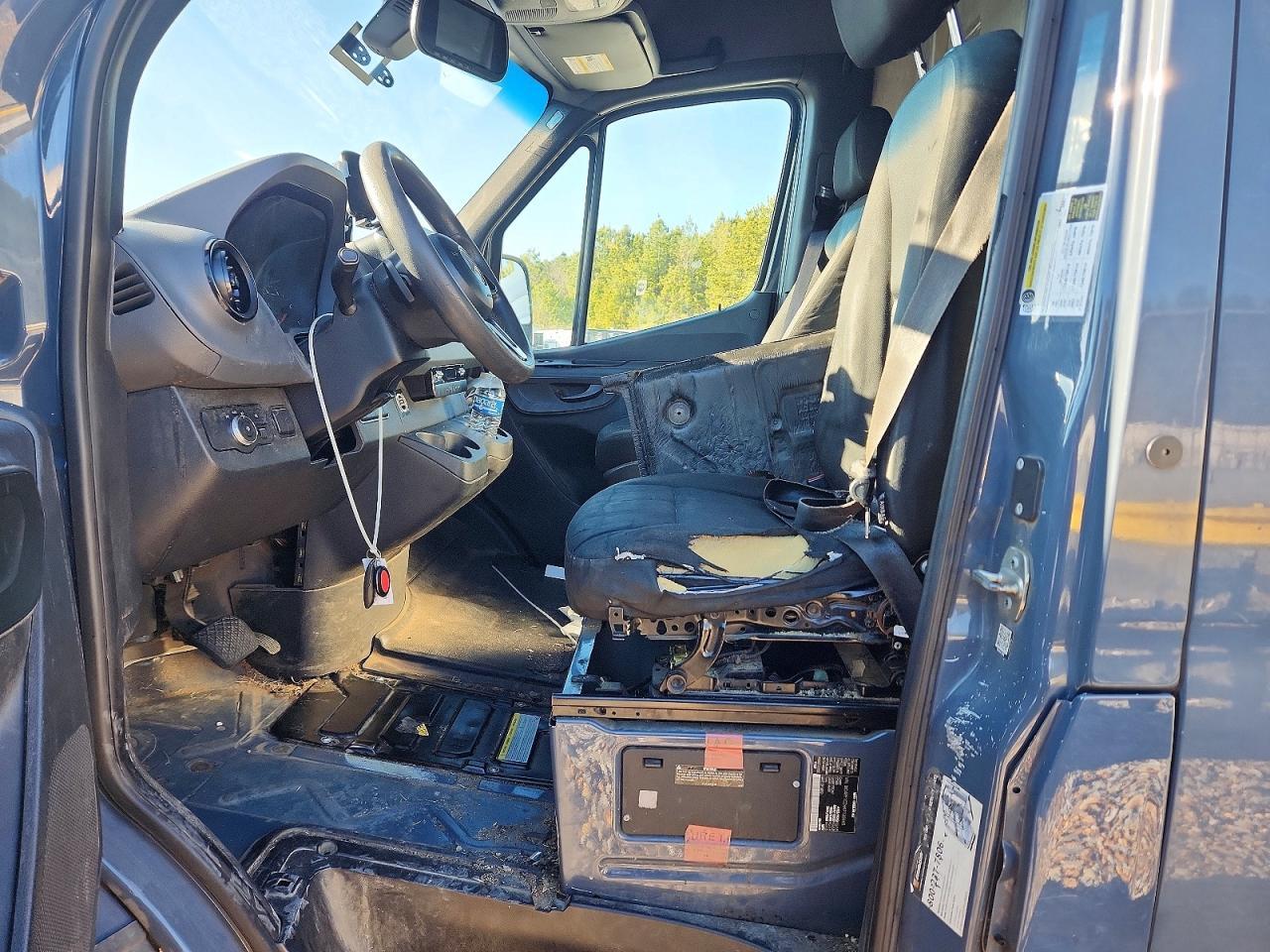 2019 Mercedes-Benz Sprinter 2500/3500 - Фото 7