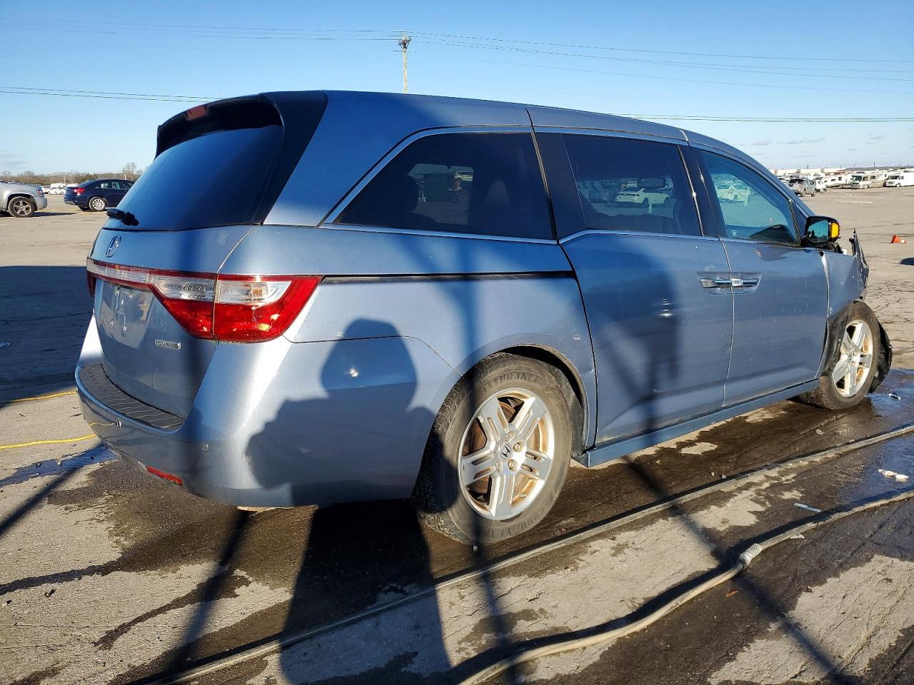 2012 Honda Odyssey Touring - Фото 3
