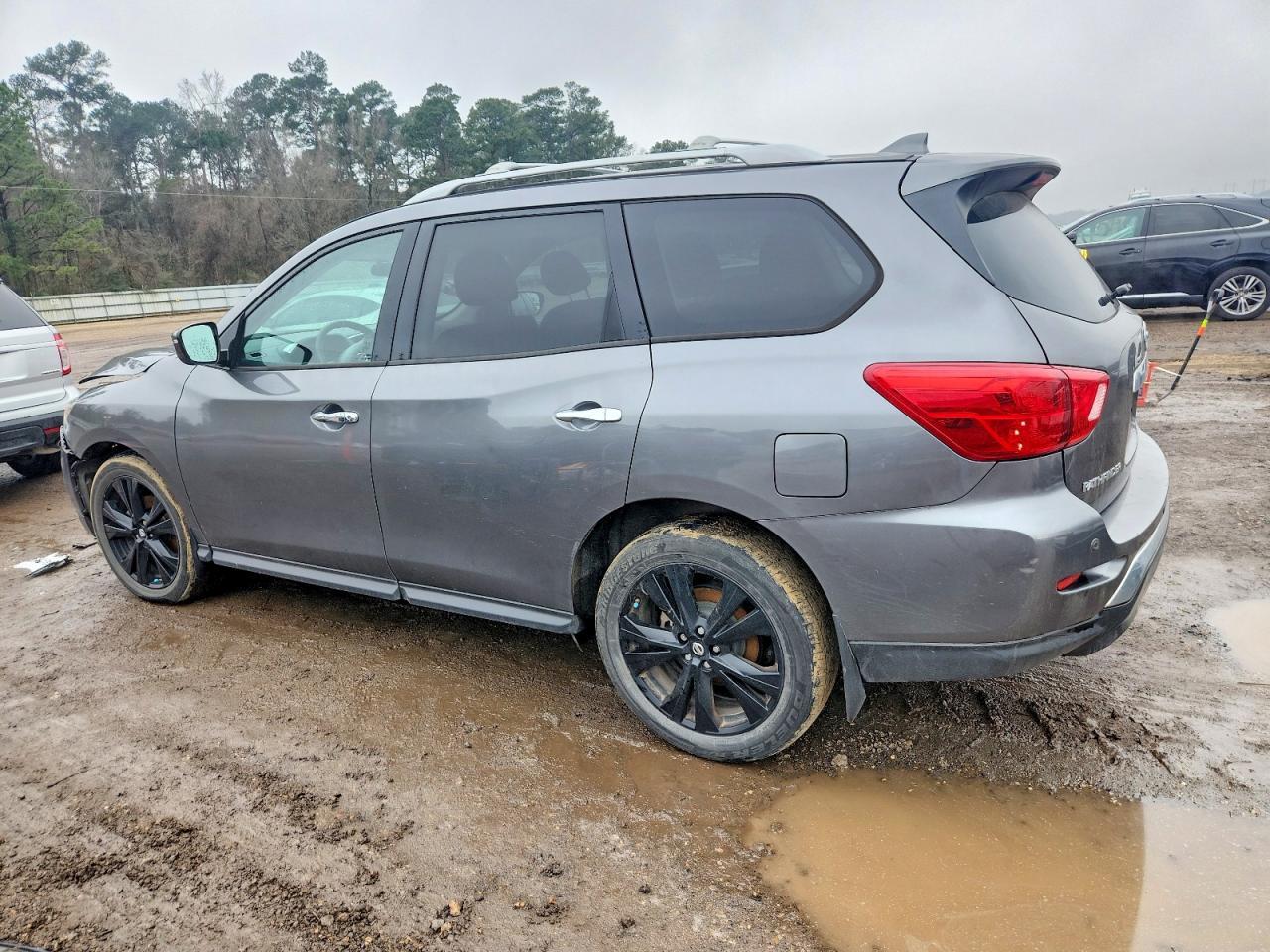 2019 Nissan Pathfinder S - Фото 2