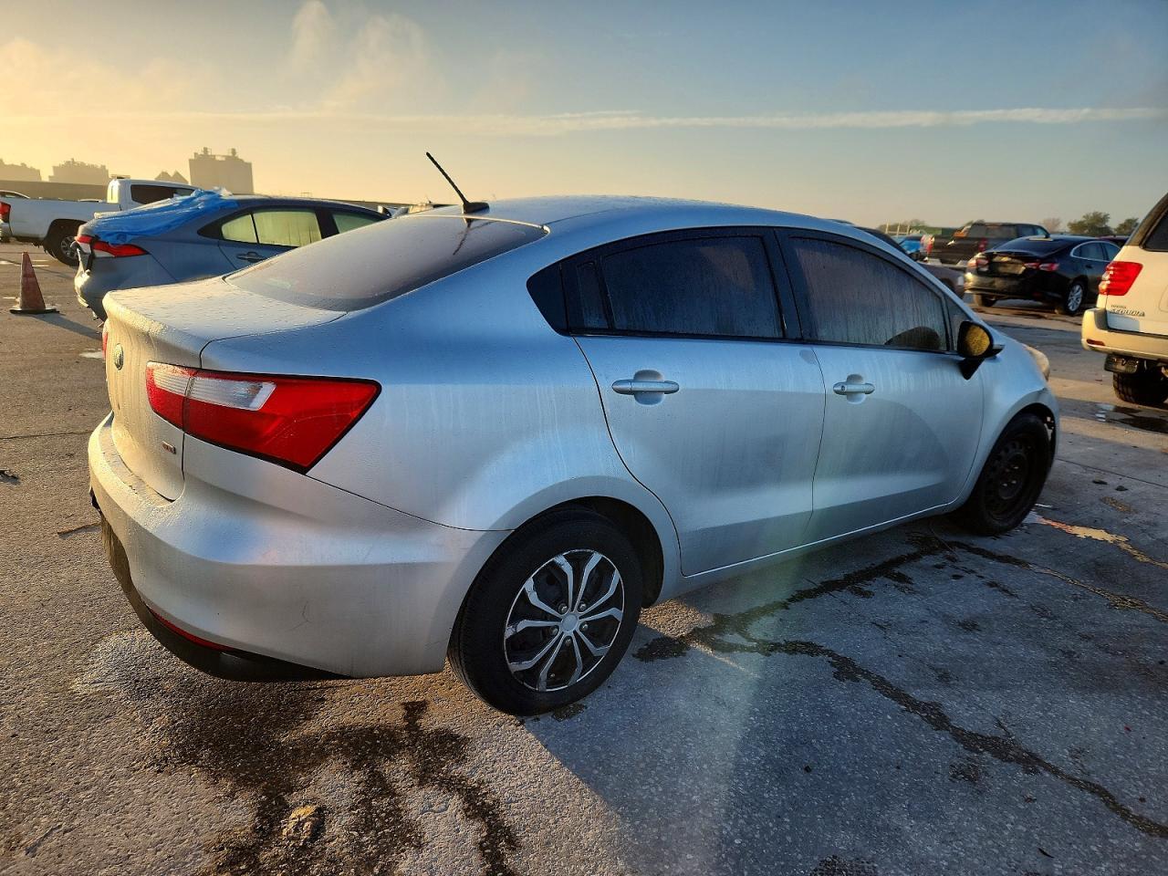 2016 Kia Rio Lx Aut - Фото 3