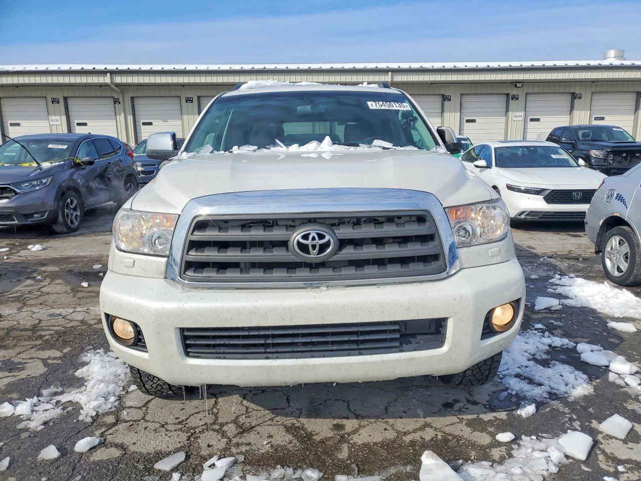 2017 Toyota Sequoia Platinum - Image 5