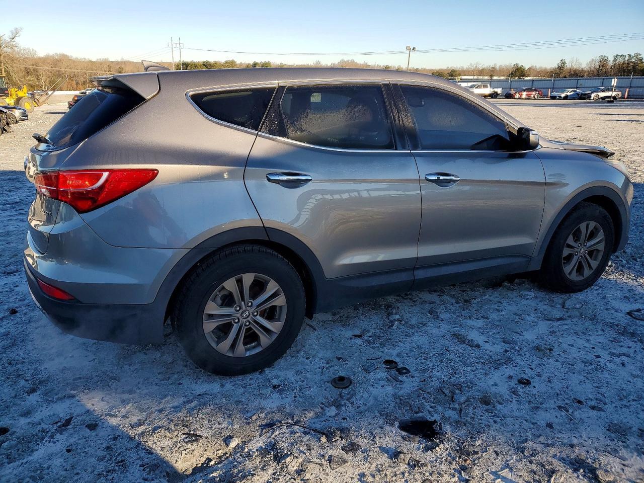 2013 Hyundai Santa Fe Sport - Image 3