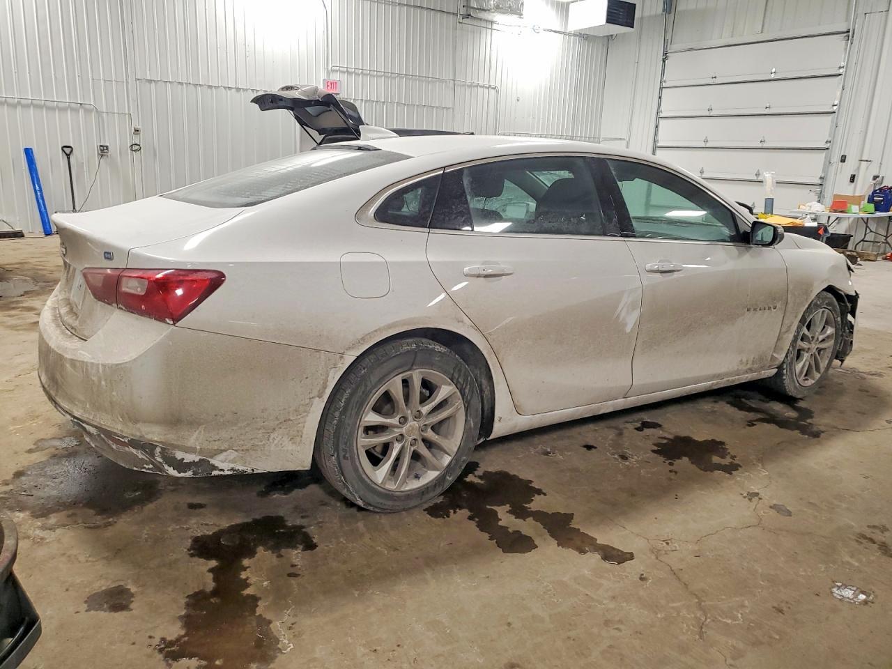 2017 Chevrolet Malibu Hybrid - Фото 3