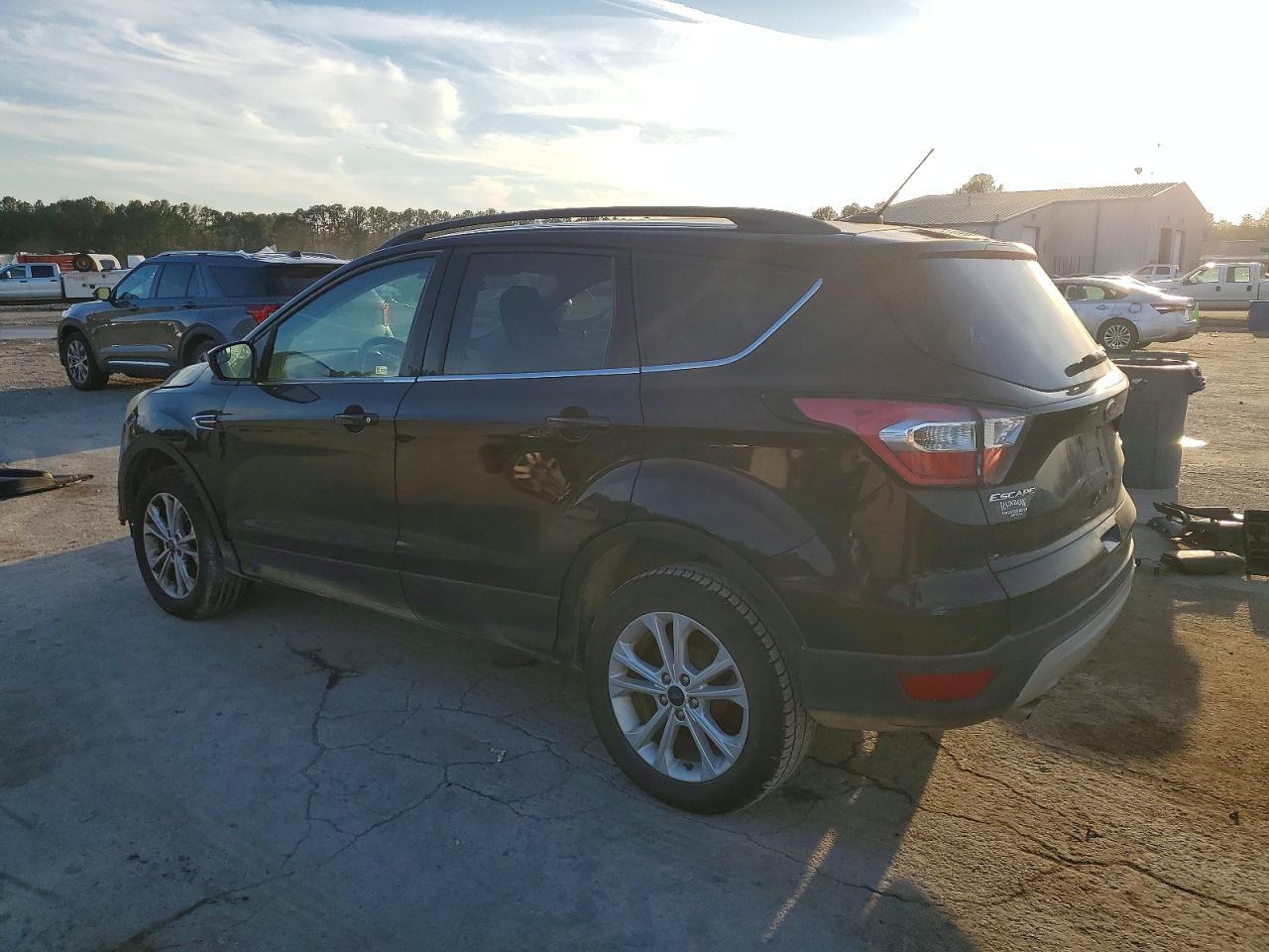 2018 Ford Escape Se - Image 2