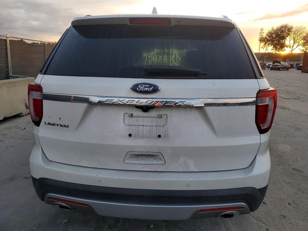 2017 Ford Explorer Limited - Фото 6