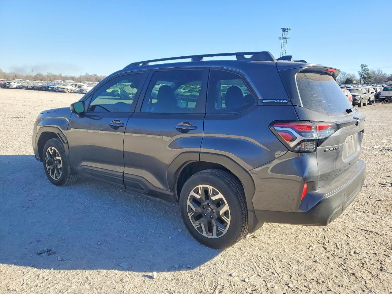 2025 Subaru Forester - Фото 2