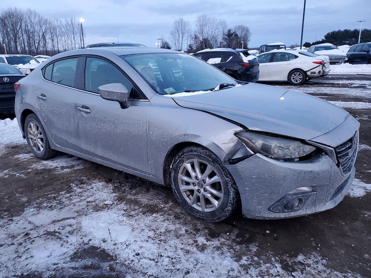 2015 Mazda 3 Touring - Image 4