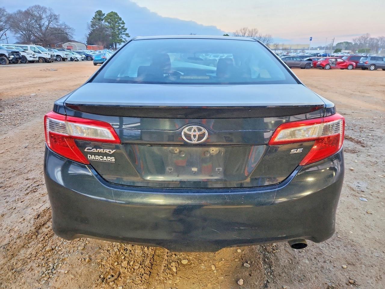2014 Toyota Camry L - Фото 6