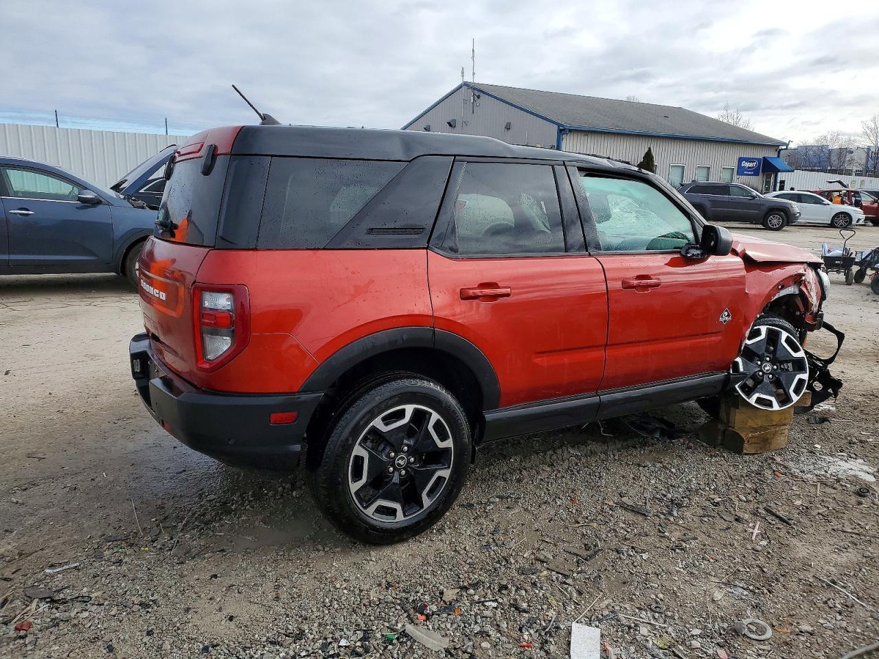 2024 Ford Bronco Sport Outer Banks - Фото 3