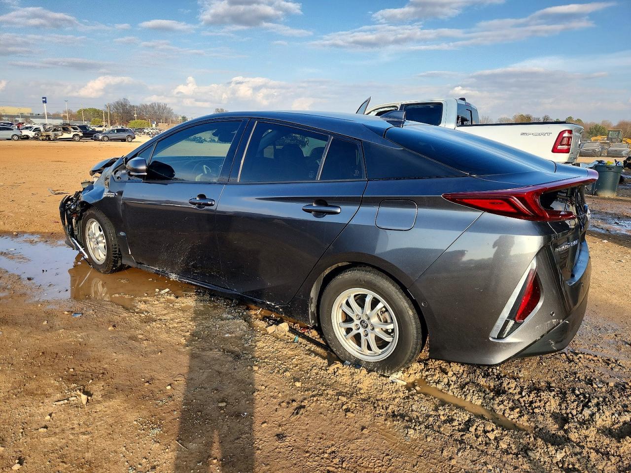 2017 Toyota Prius Prime Advanced - Фото 2