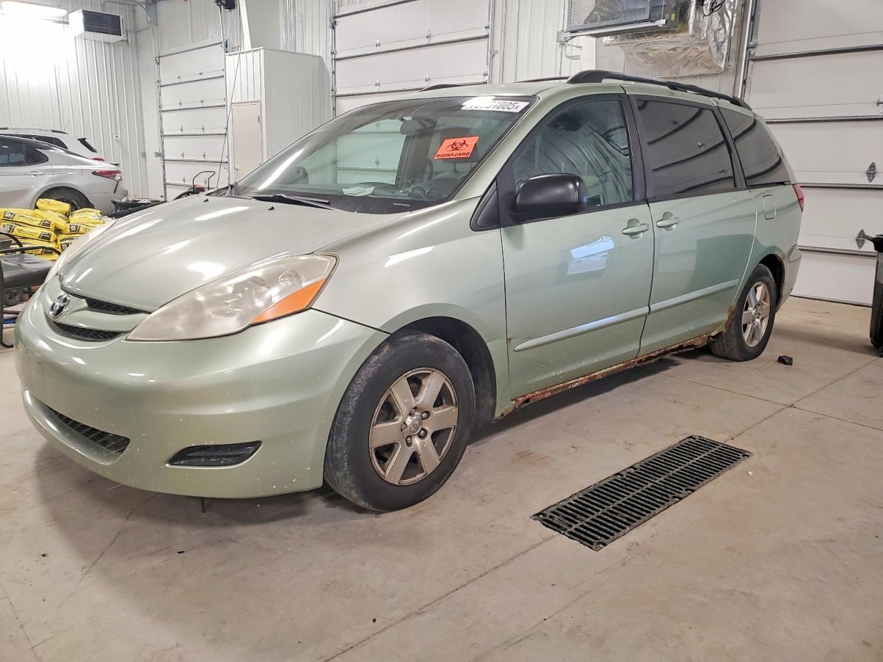2009 Toyota Sienna Ce