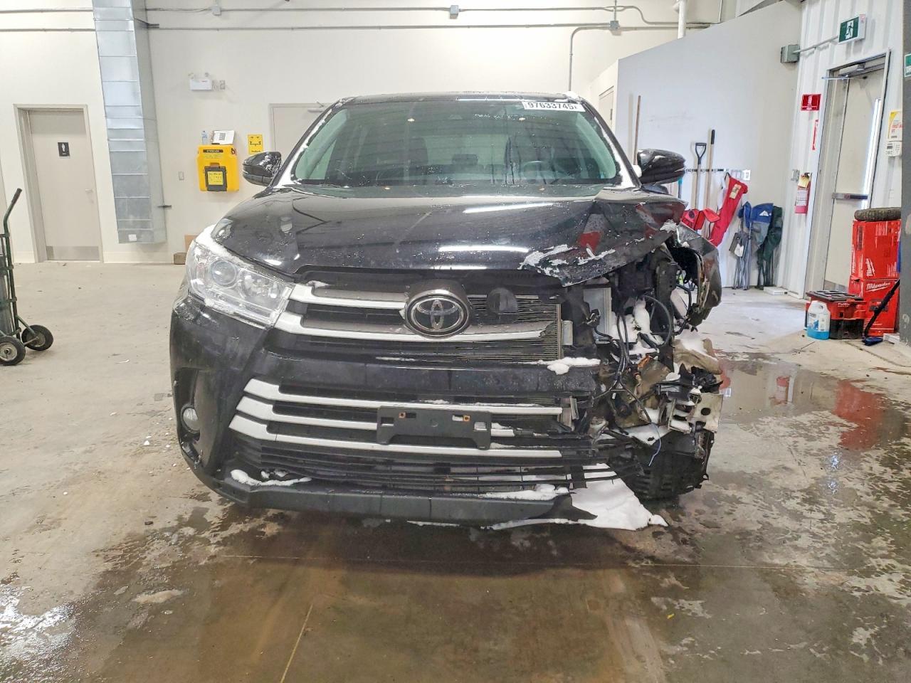 2018 Toyota Highlander Le - Фото 5