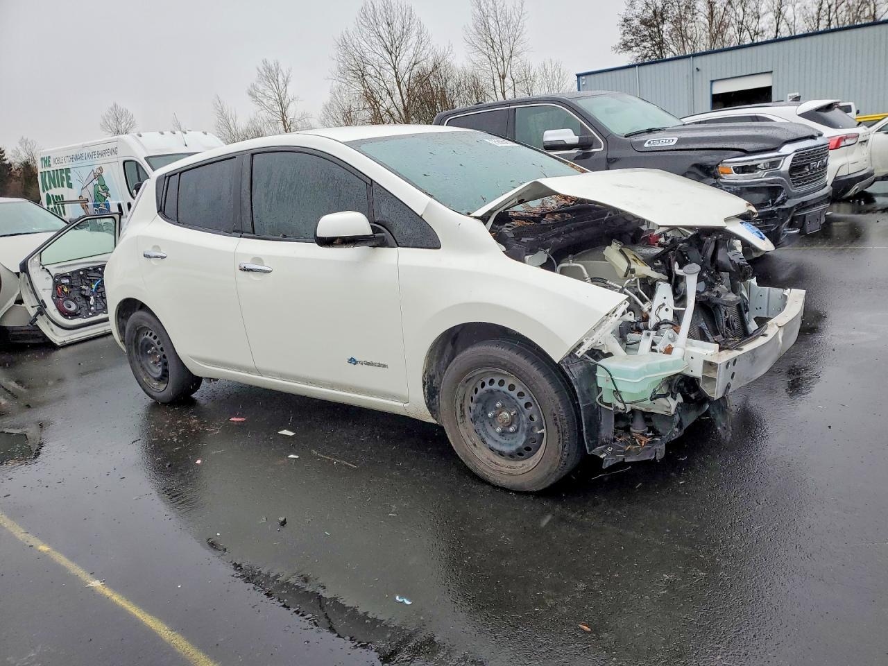 2017 Nissan Leaf S - Фото 4
