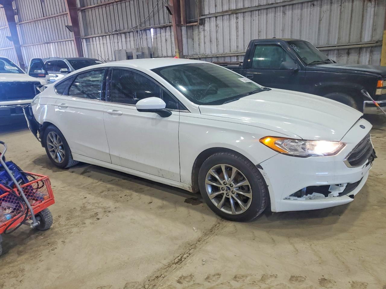 2017 Ford Fusion - Фото 4