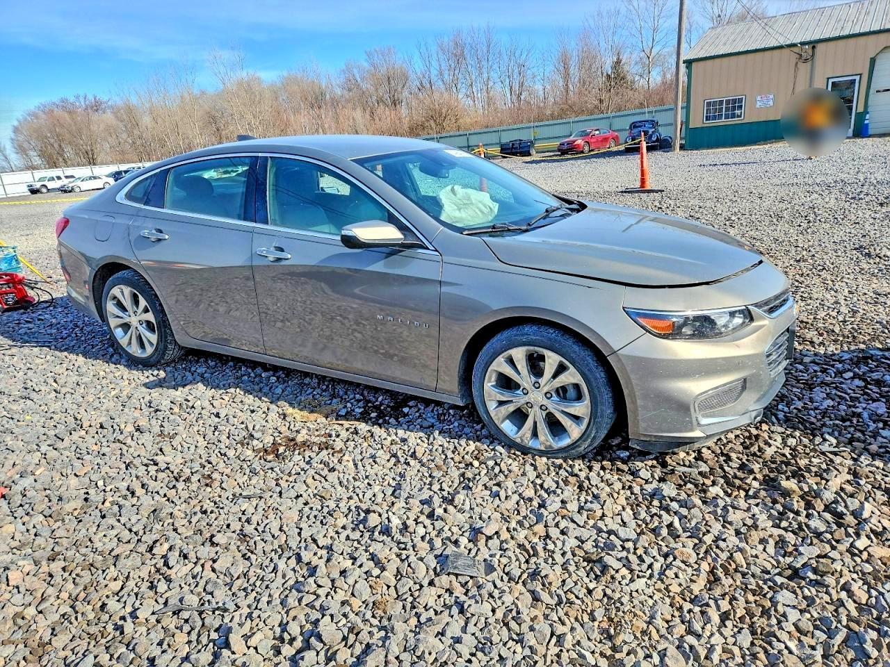 2018 Chevrolet Malibu Premier - Image 4