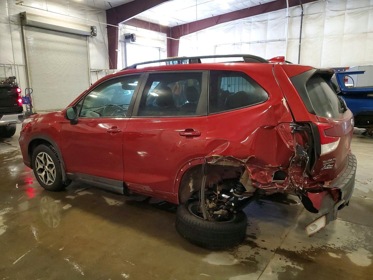 2021 Subaru Forester Premium - Фото 2