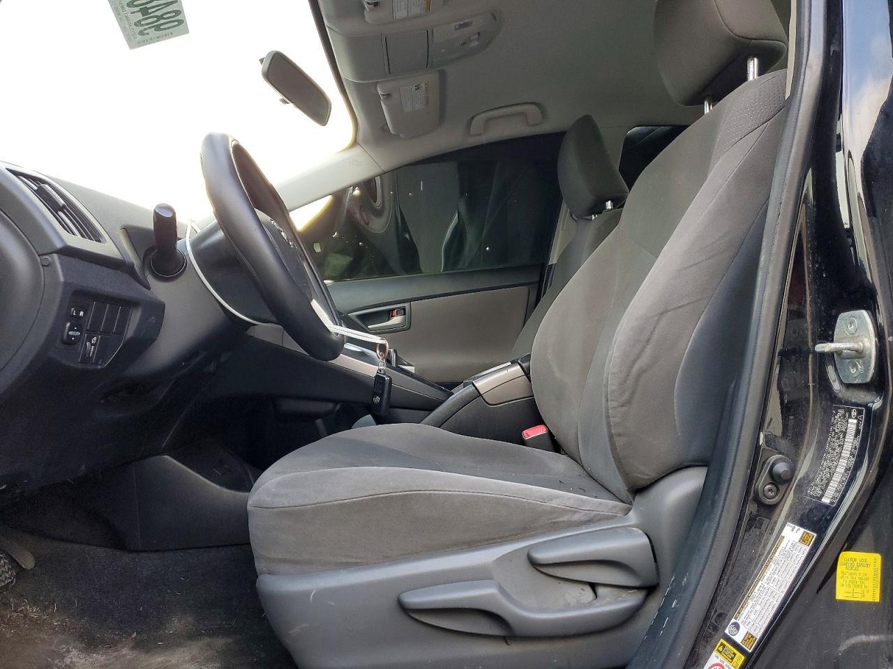 2012 Toyota Prius - Фото 7