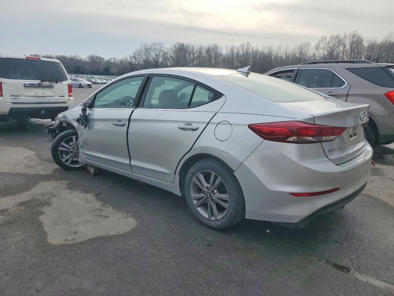 2017 Hyundai Elantra Se - Фото 2