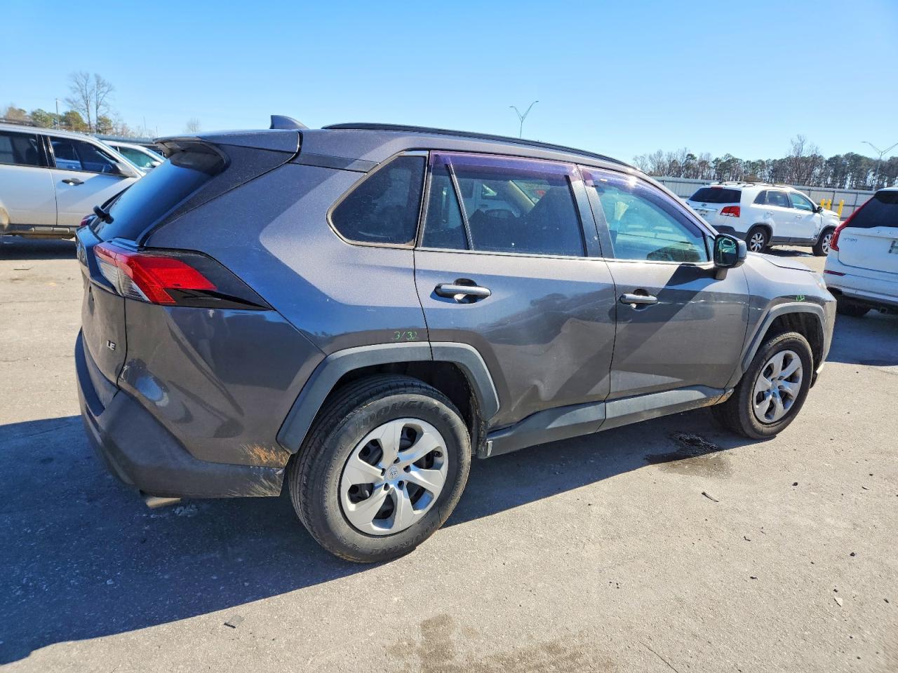2019 Toyota Rav4 Le - Фото 3