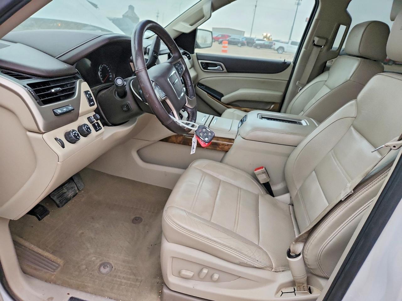2016 GMC Yukon Denali - Image 7