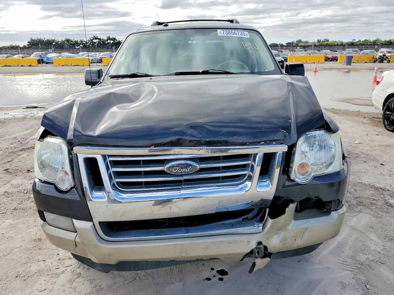 2010 Ford Explorer Eddie Bauer - Image 5