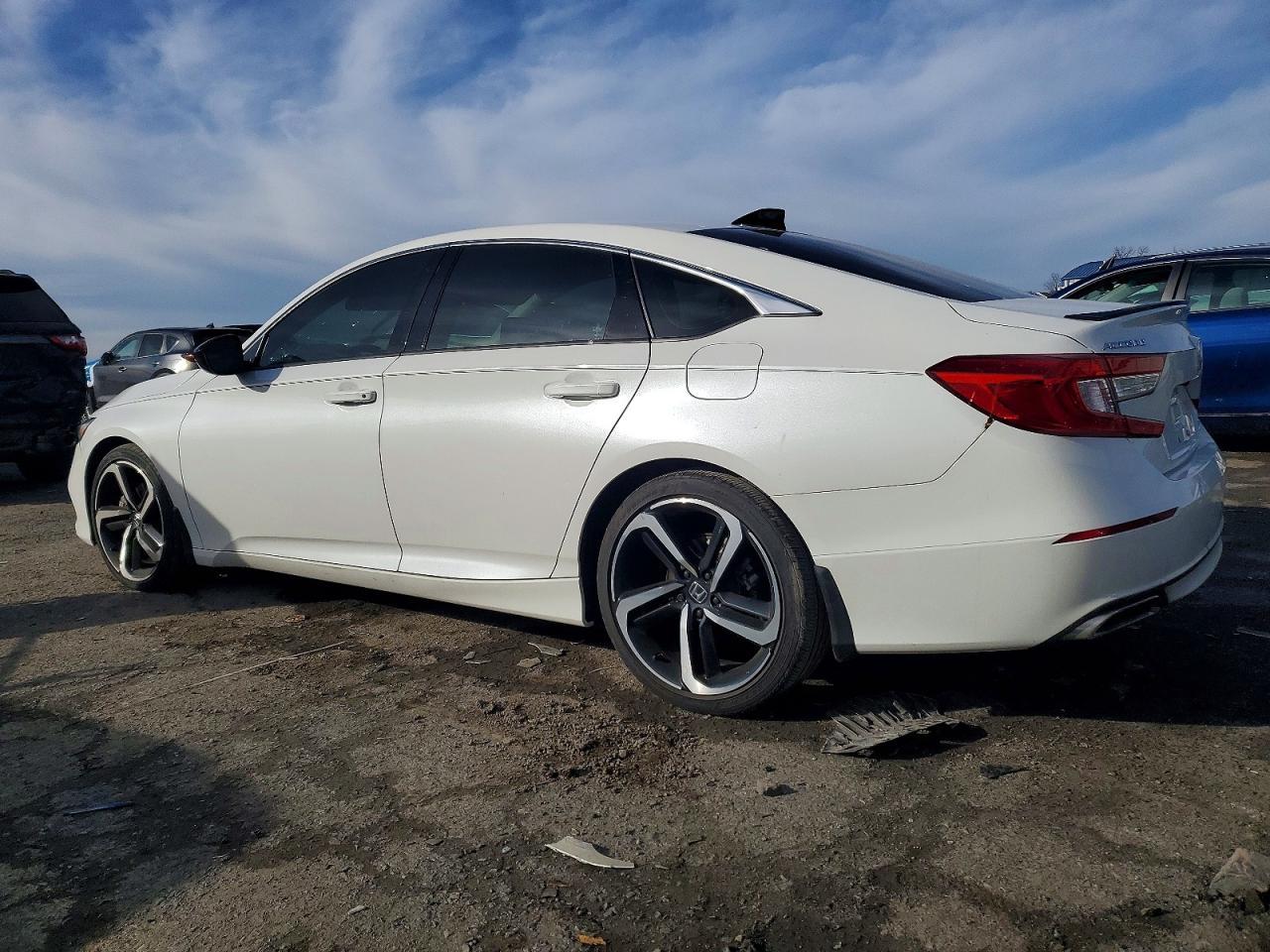 2022 Honda Accord Sport Se - Фото 2