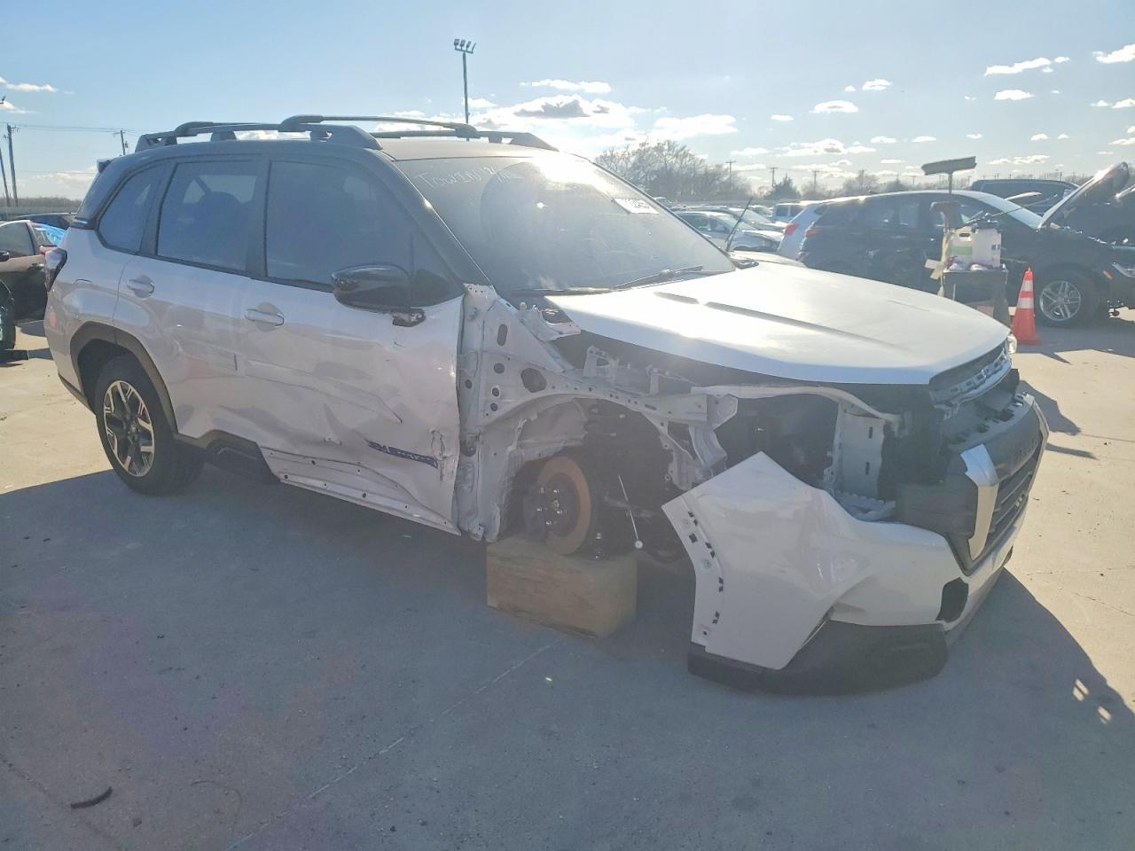 2025 Subaru Forester Premium - Фото 4