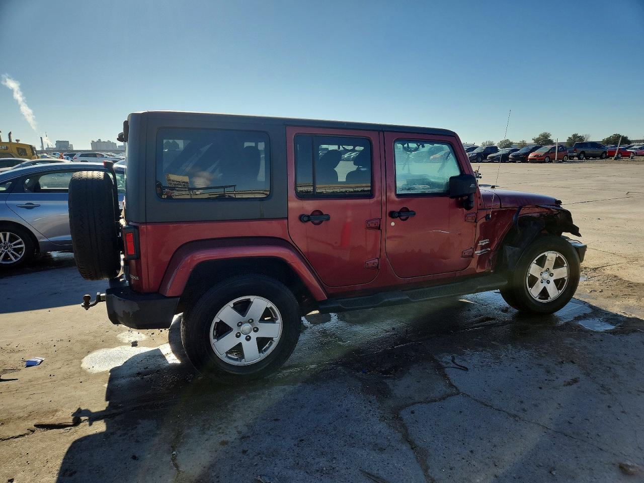 2012 Jeep Wrangler Unlimited Sahara - Фото 3
