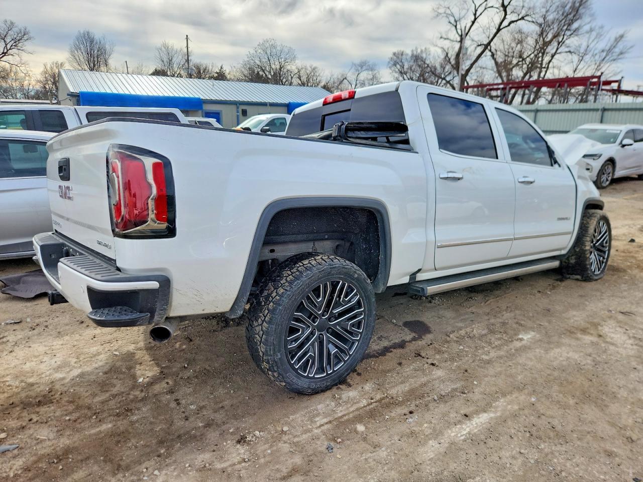 2017 GMC Sierra K1500 Denali - Image 3