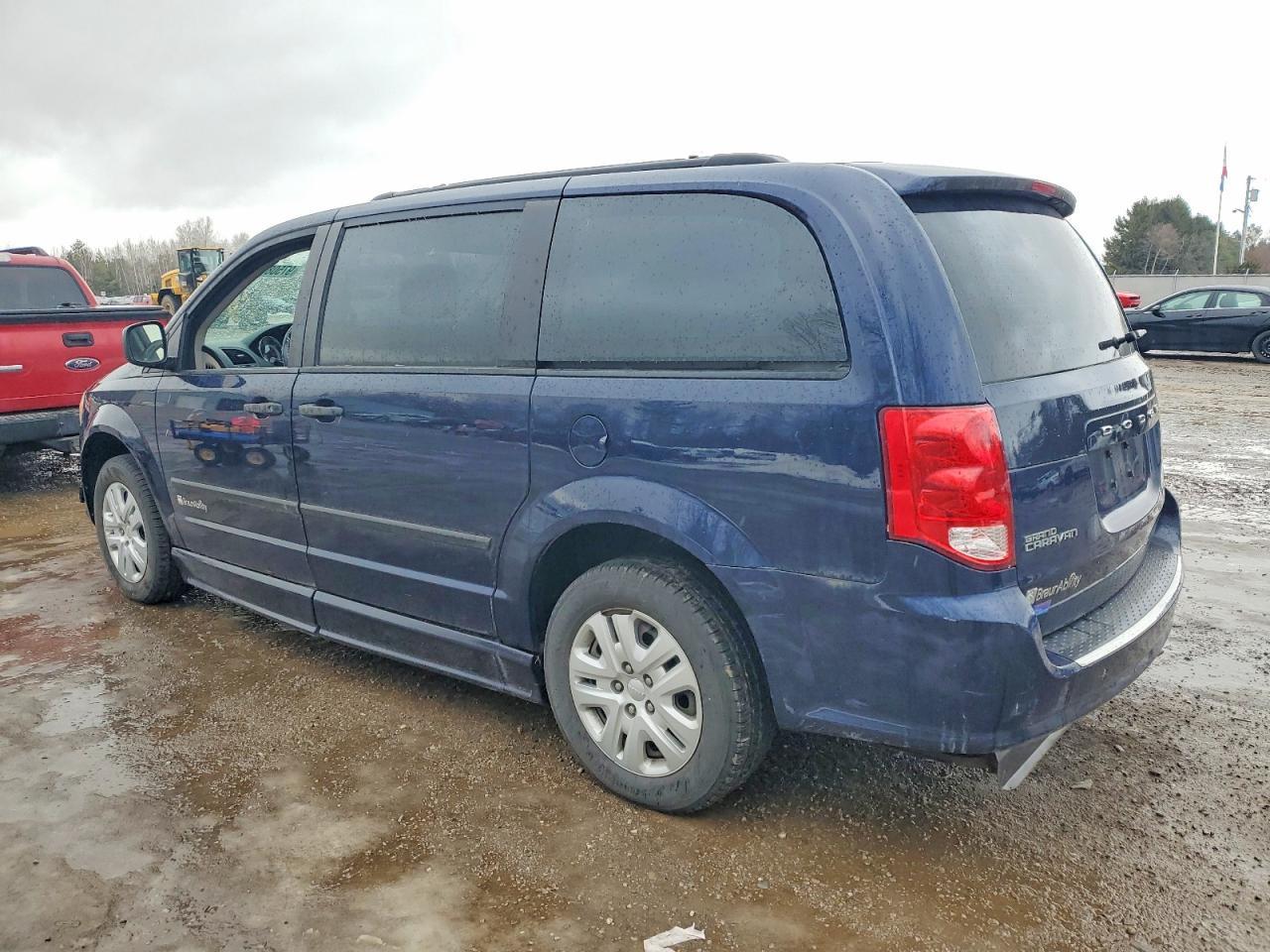 2015 Dodge Grand Caravan Se - Фото 2